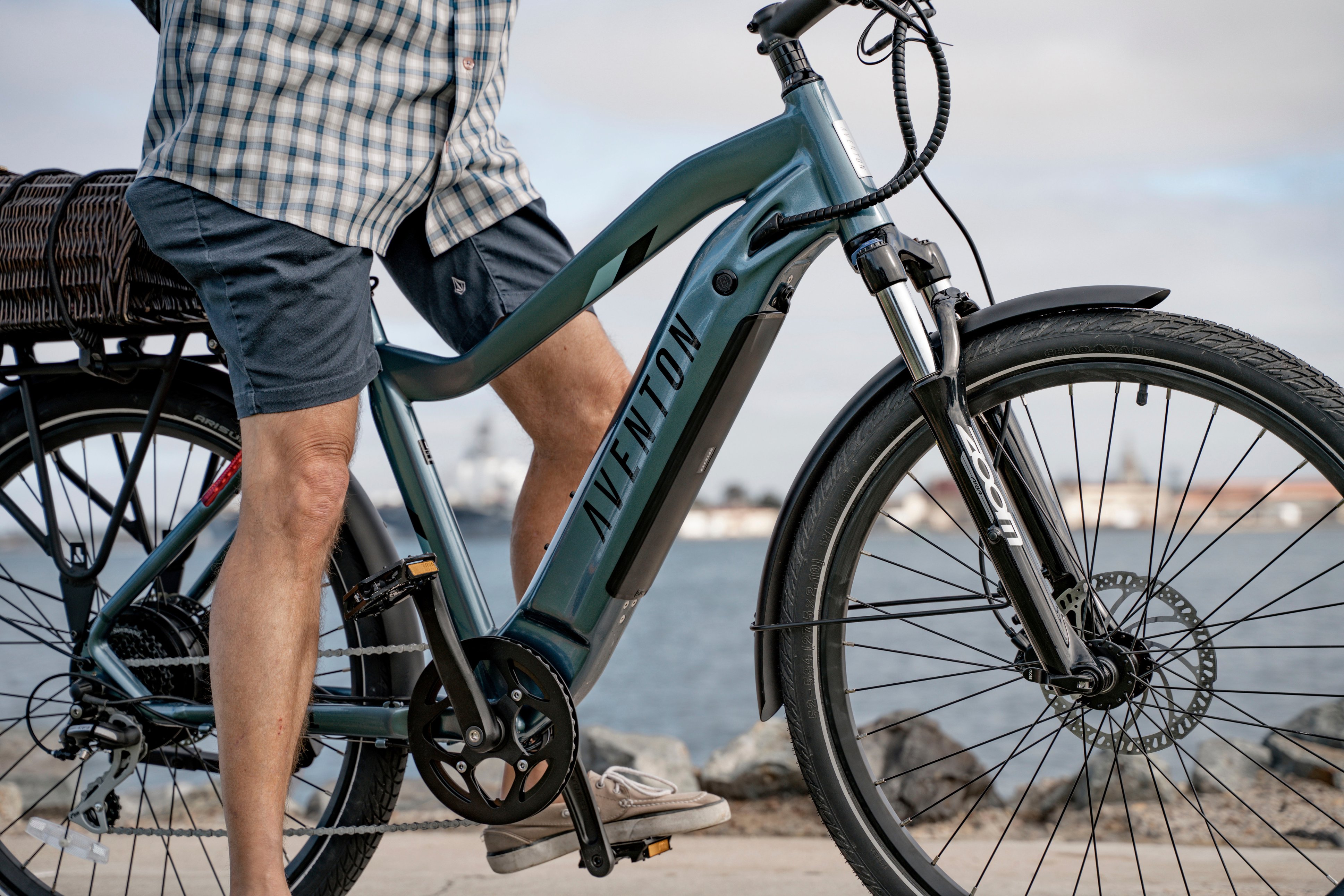 Aventon Level 2 eBike Glacier Aventon Level 2 eBike Glacier