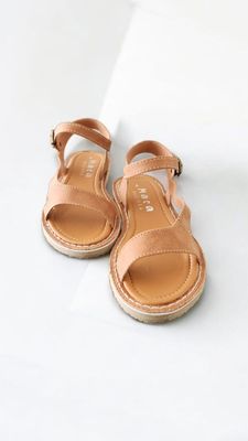 Vellie sandal