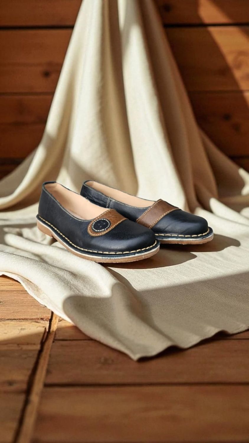 Ladies Leather Pumps -Button Pumps, Color: Black Full grain Leather