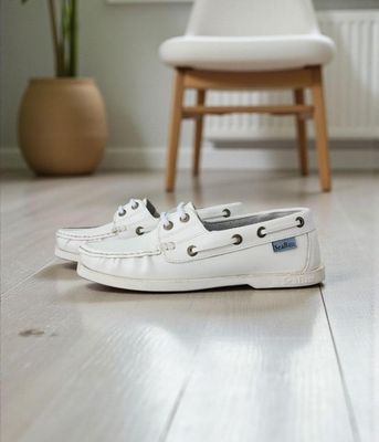 BOAT SHOE