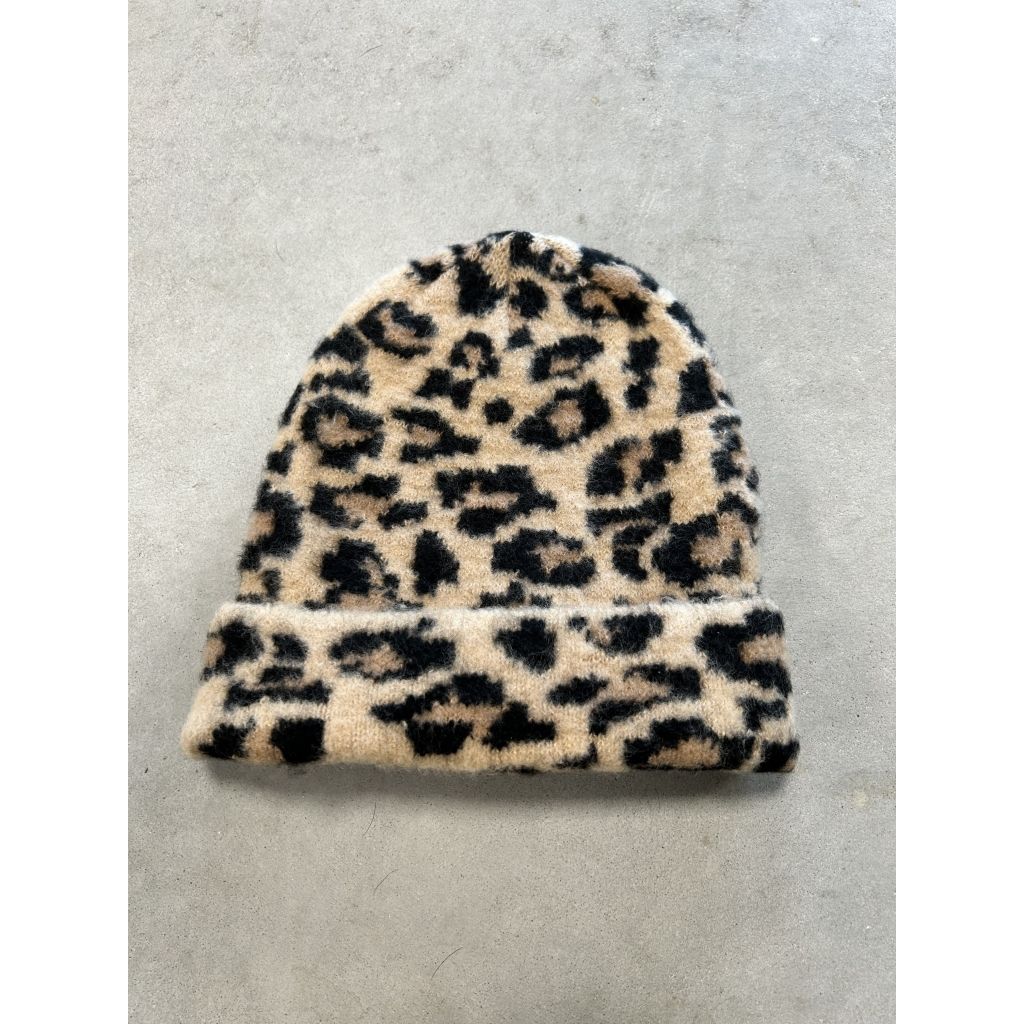 Hue Dark Animal Vanting