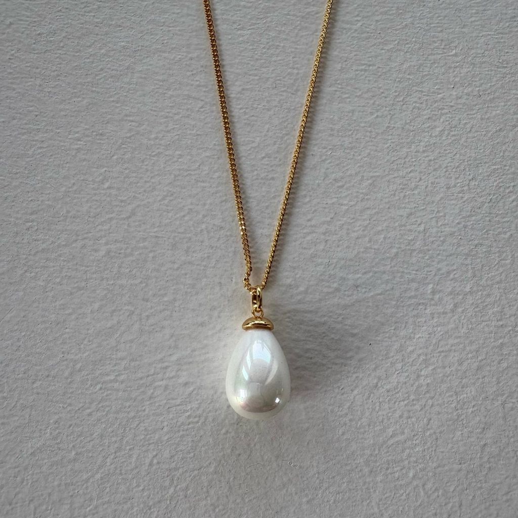 Halskæde m. perle ("guldkæde") ThreeM