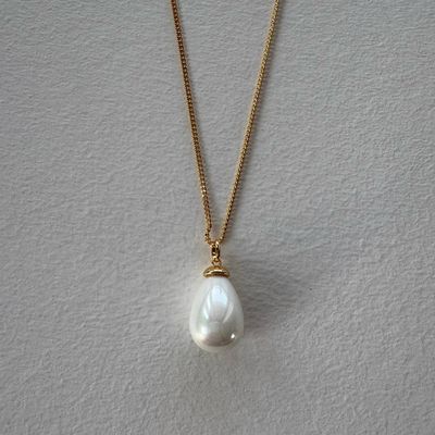 Halskæde m. perle (&quot;guldkæde&quot;) ThreeM
