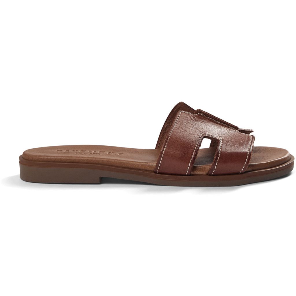 Pam Sandals (Tan) Pavement
