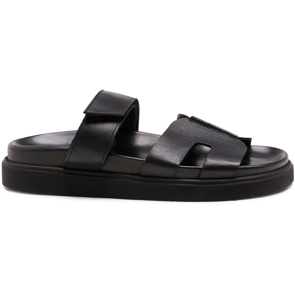 Maru Sandals (Black) Pavement