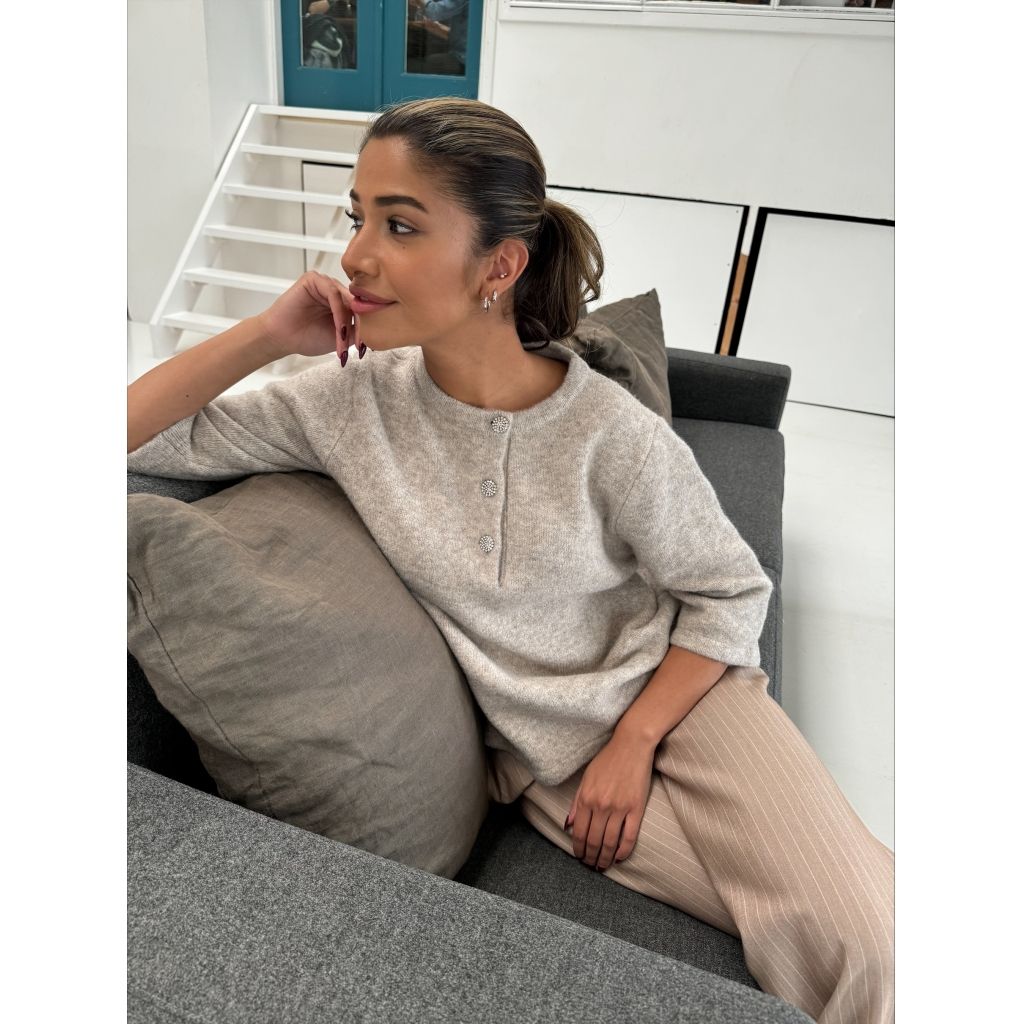 Naima Knit (Sand Grey) Continue Naima Knit (Sand Grey) Continue