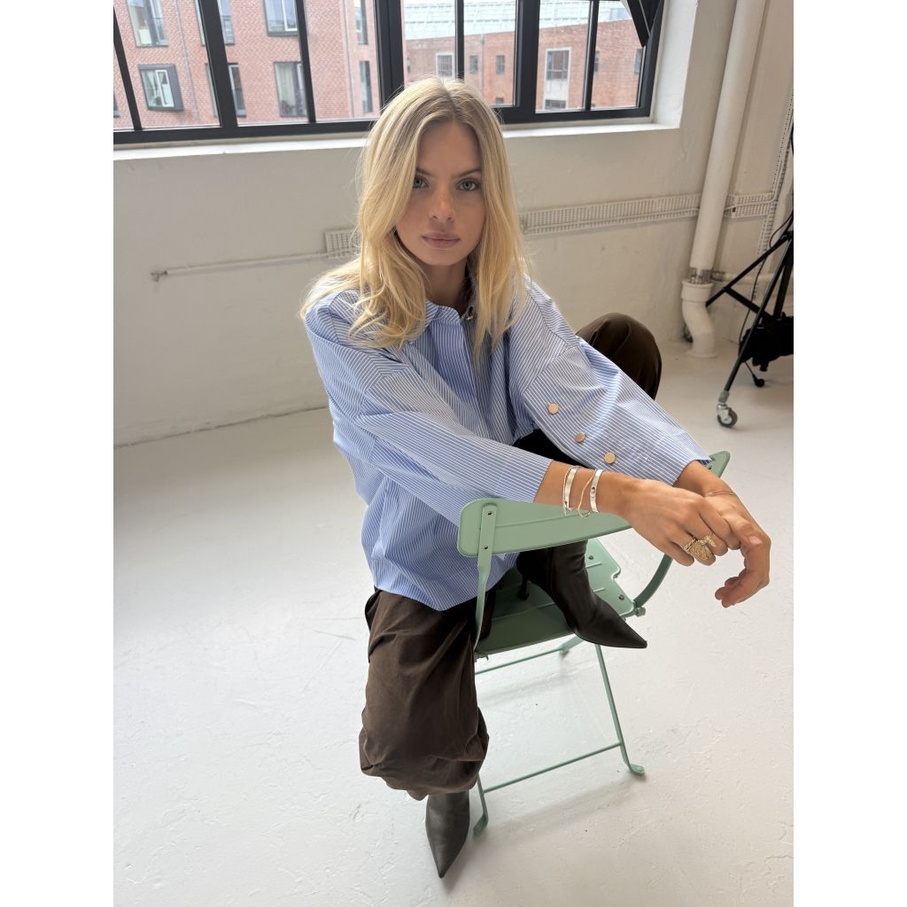 Klara Stripe Blue (Blue Stripe) Continue