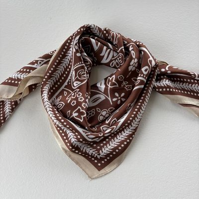 Tørklæde brown ThreeM