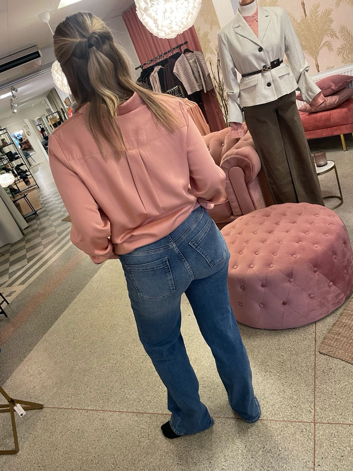 Modeshow 🌸 D.16 April Kl.18