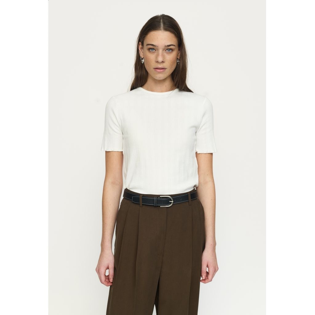 SRAdelle T-shirt (Snow White) Soft Rebels