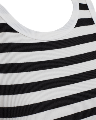FQEffy Top (Brilliant Whitw w. Black) Freequent