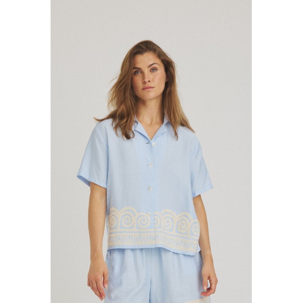 Vilia shirt Luxzuz