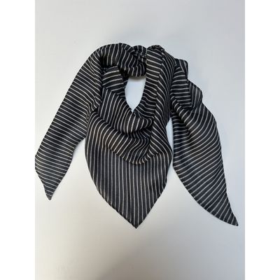 Tørklæde (Black) ThreeM