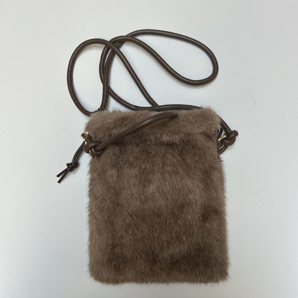 Taske Fake Fur (Taupe) ThreeM