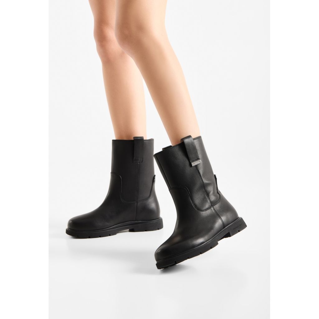 Luna Leather (Black) Woden