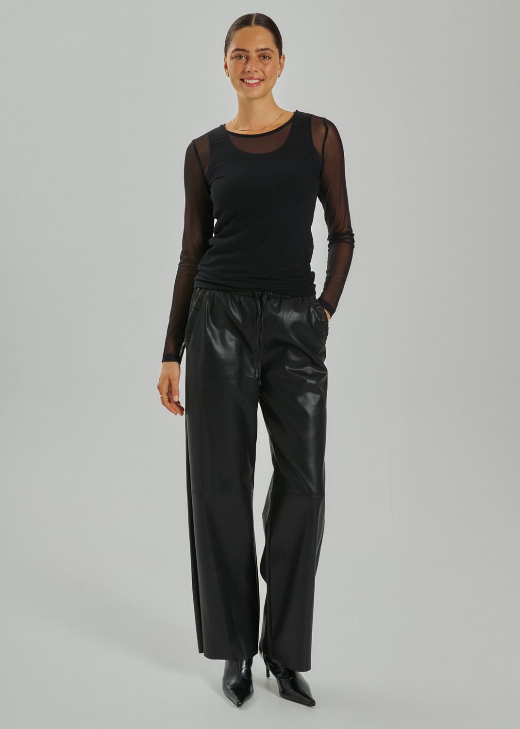FQVeggy Pants Long (Black) Freequent