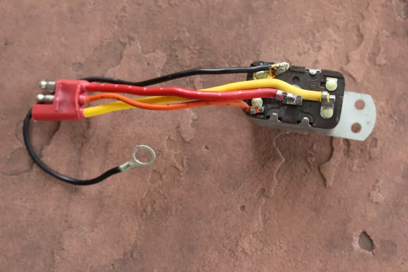 1968 1969 1970 1971 Lincoln and 1967 1968 1969 1970 1971 Thunderbird  Window Safety Relay NOS