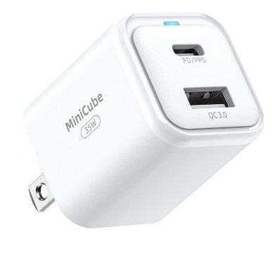 Innostyple MiniCube 35W USB -A &amp; USB-C Charger