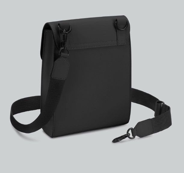 Gaston Luga Spläsh ID Crossbody, Color: Black
