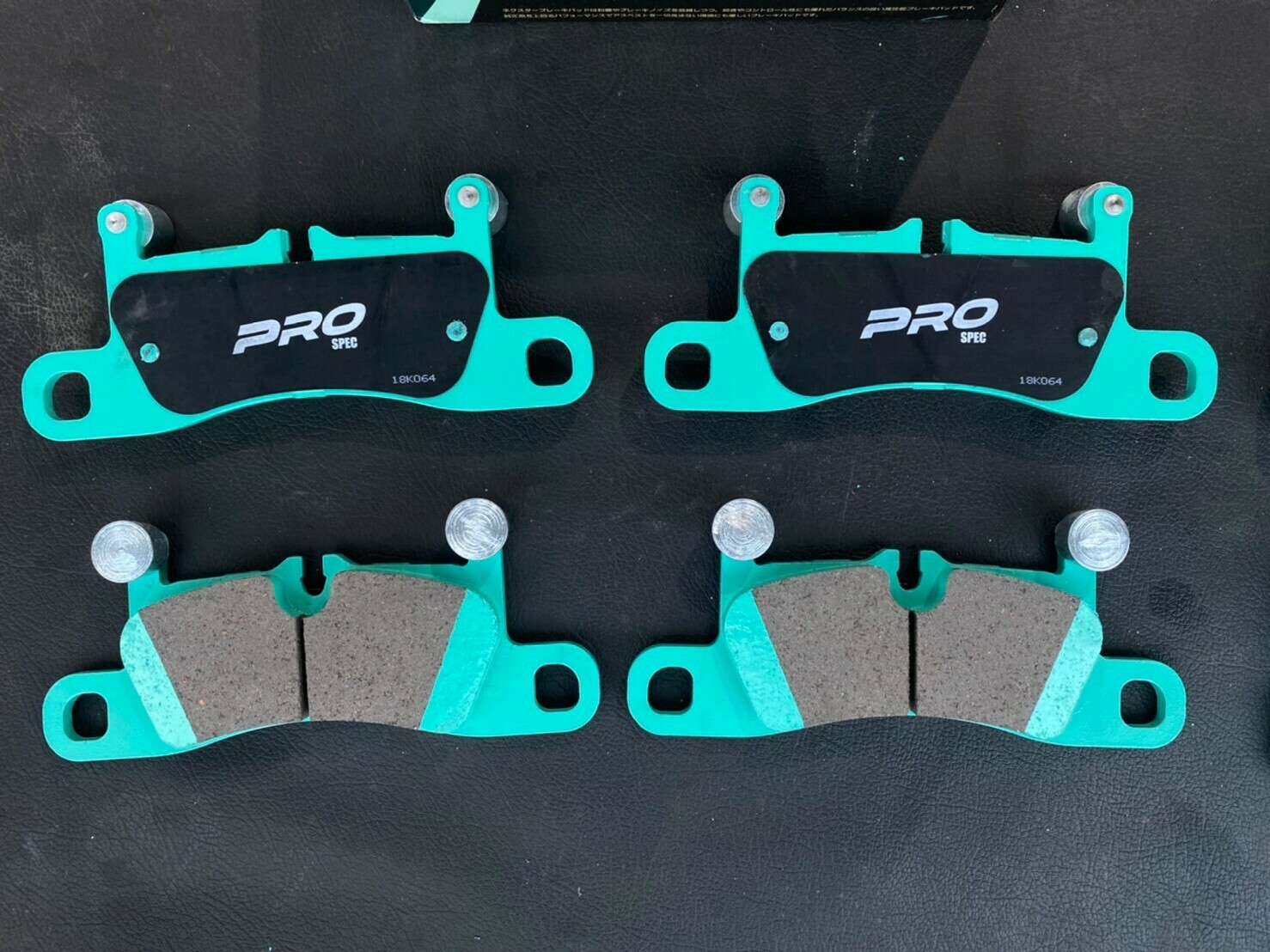 ผ้าเบรกหลัง NEXZTER สำหรับ PORSCHE CAYENNE 958 ปั้มBREMBO 19z 4port