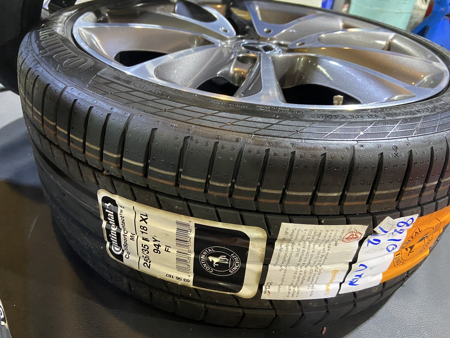 ยางคอนติเนนตัล Continental MaxContact6 225/40R18 และ 255/35R18 จัดชุดใส่ MercedesBenz Ecoupe