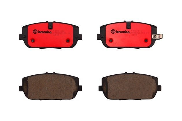 BREMBO ผ้าเบรกหลัง MAZDA MX5 NC ปี05 ND, เลือกรุ่นผ้าเบรก: Ceramic Pads (NAO : Non Asbestos Organic : เป็นมิตรกับสิ่งแวดล้อม) ผ้าเบรกเซรามิก
