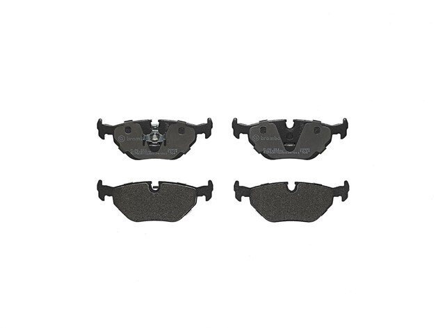 BREMBO ผ้าเบรกหน้าBMWE39 520i 525i ปี95, เลือกรุ่นผ้าเบรก: BLACK SHIM PADS ( Low Metallic ) ผ้าเบรก โลว์เมทัลลิก