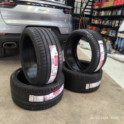ยาง MICHELIN PILOT SPORT 4s สำหรับ PORSCHE CAYENNE 22&quot;