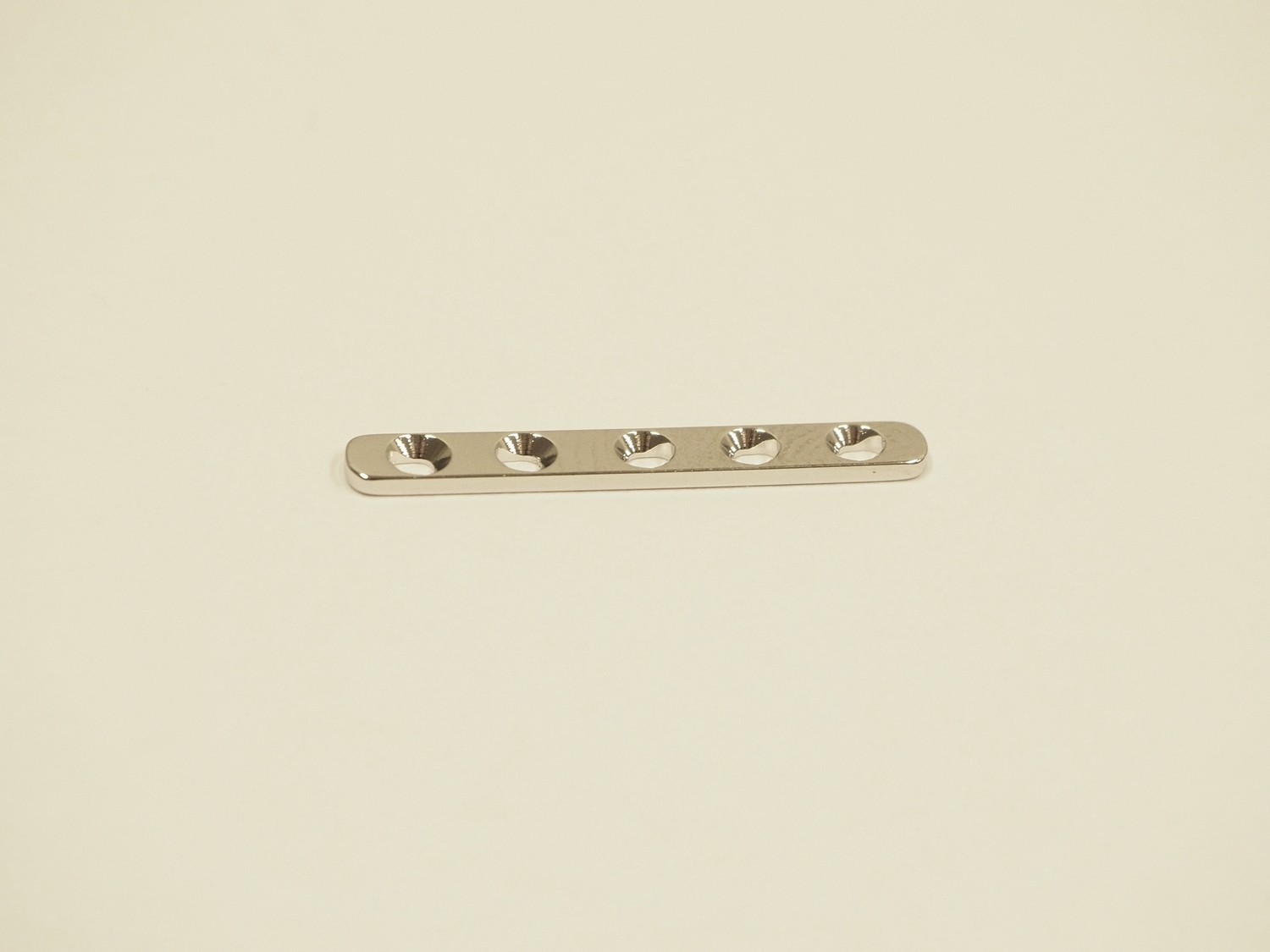 1.0 mm Straight DCP Plate 5 holes