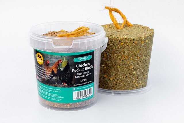 Feldy 1.25kg Hanging Chicken Pecker Block - Seaweed