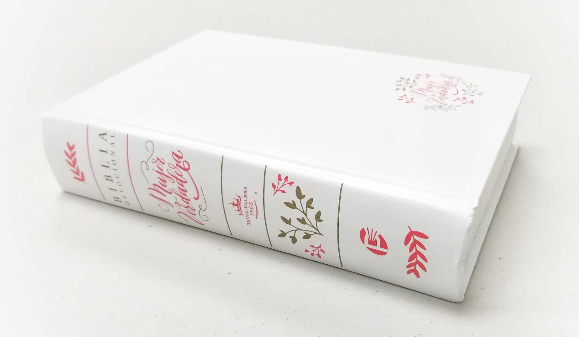 Biblia devocional Mujer Verdadera RVR60 - Tapa Dura (Free Shipping)