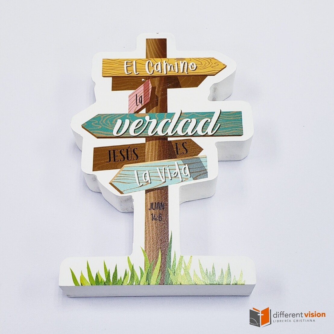 Plaqué de madera con forma de encrucijada. El camino, la verdad y la vida