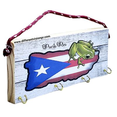 Artesanía P.R. puerta llave de madera (Coquí con bandera)