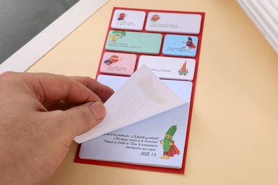 Pack sticky notes. (Valientes)