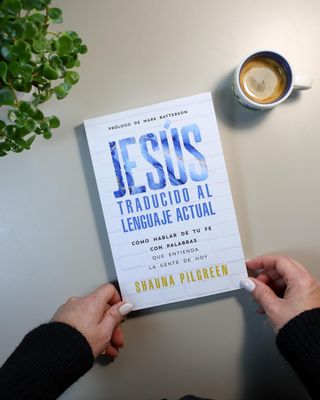 Jesús traducido al lenguaje actual (Free Shipping)