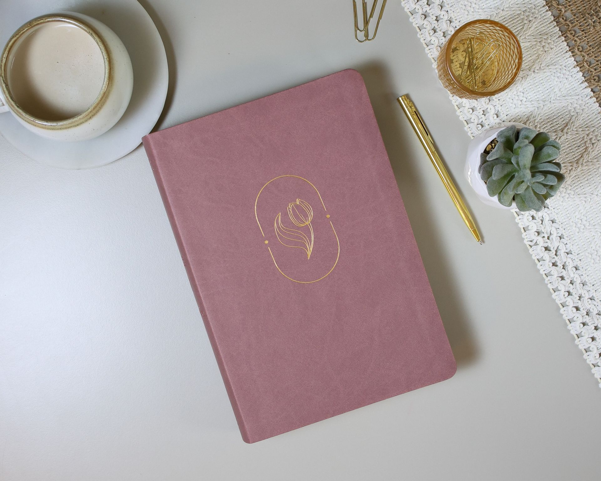 Biblia de Promesas Virtuosa, RVR-1960, Letra gigante, Piel especial, Rosa (Free Shipping)