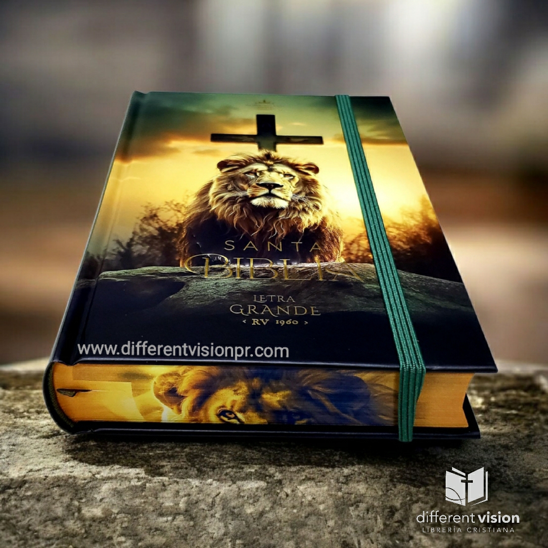 Biblia RVR60 Tamaño manual Letra Grande Tapa dura con elástico: León y Cruz (Free Shipping)