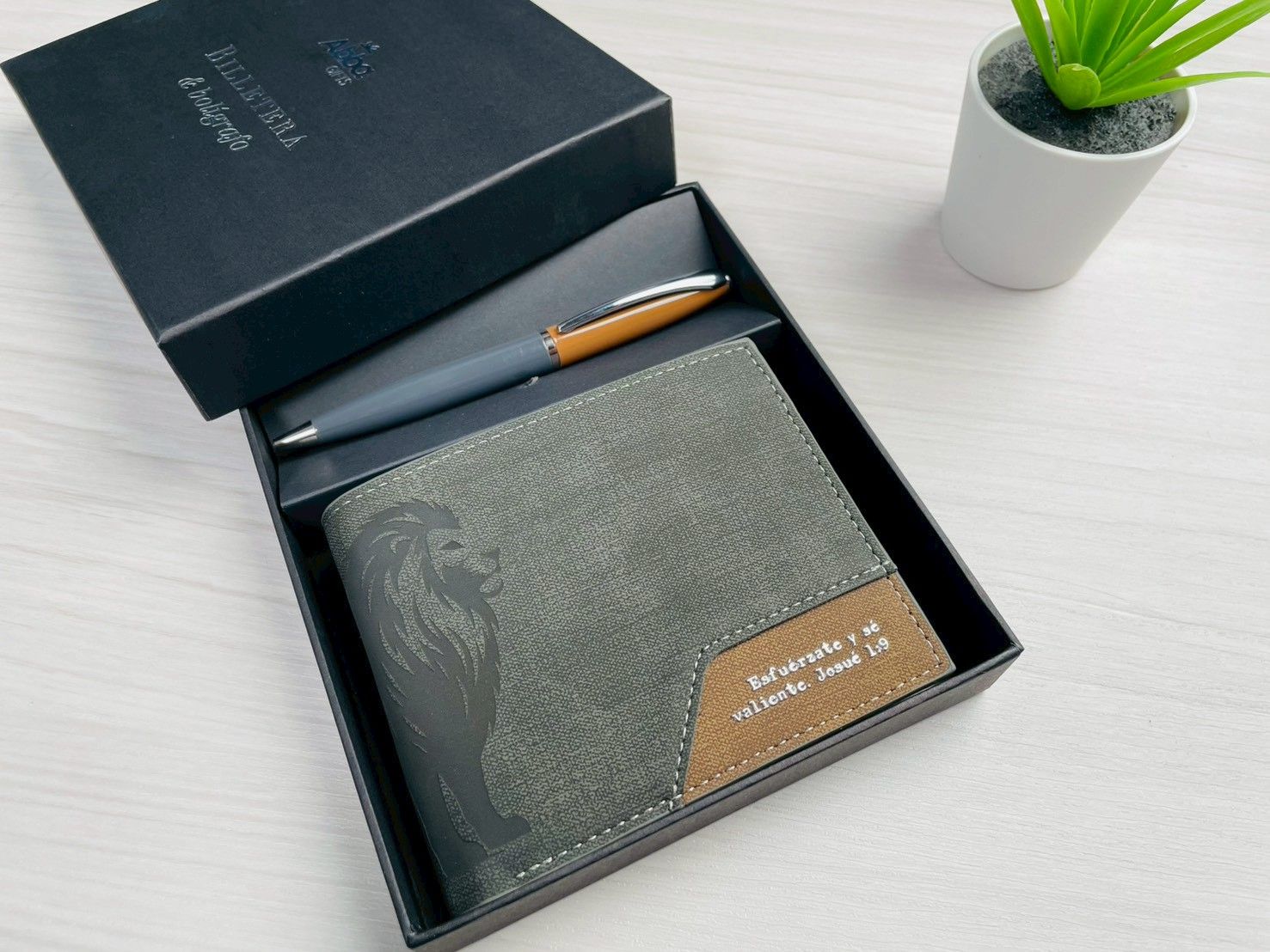Pack de Cartera con Bolígrafo - Esfuérzate y sé valiente