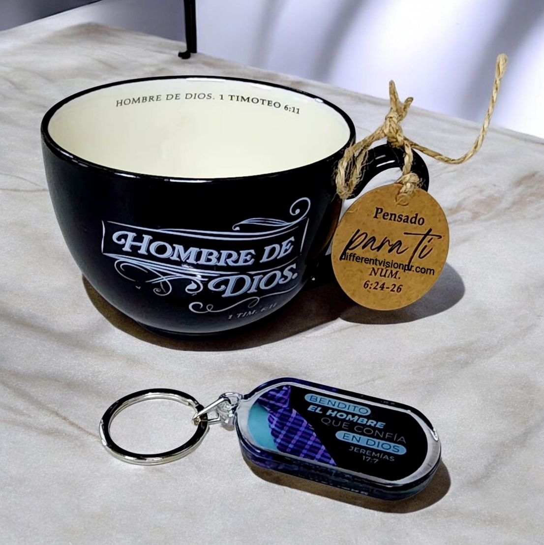 Pack de Taza con llavero (Hombre de Dios)