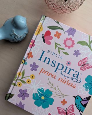 Biblia Inspira para niñas NTV (Tapa dura) (Free Shipping)