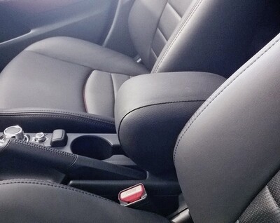 CX-3 / 2 (PHASE DJ 2014&gt;) - die Mittelarmlehne mod. ELEGANT