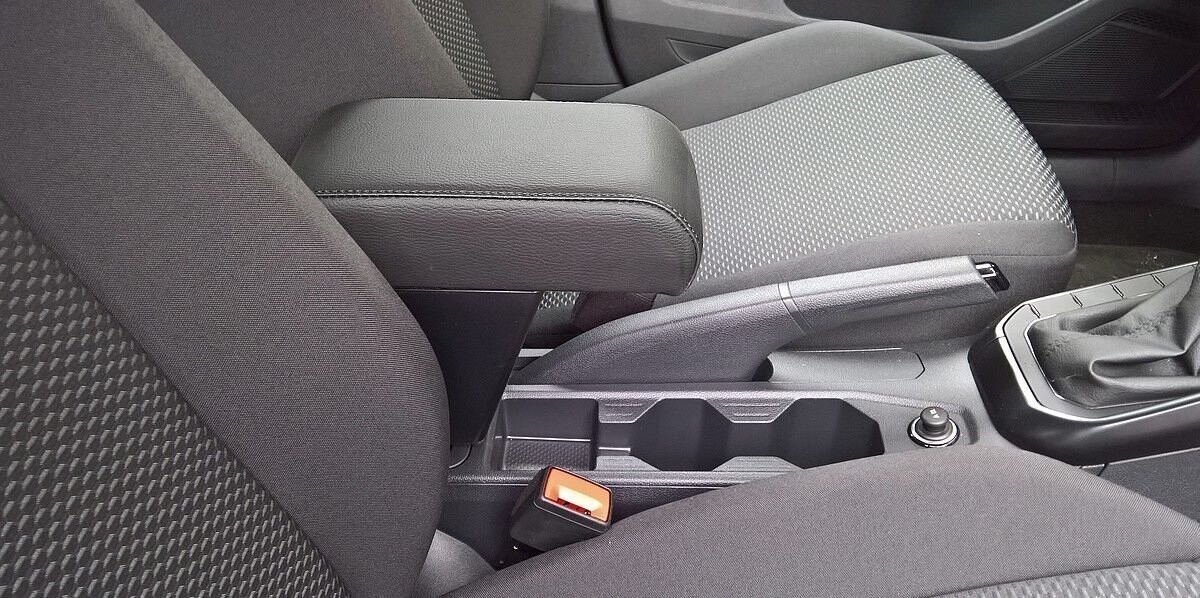 FABIA 4 Phase (2022&gt;) - Längenverstellbare Mittelarmlehne mit Staufach