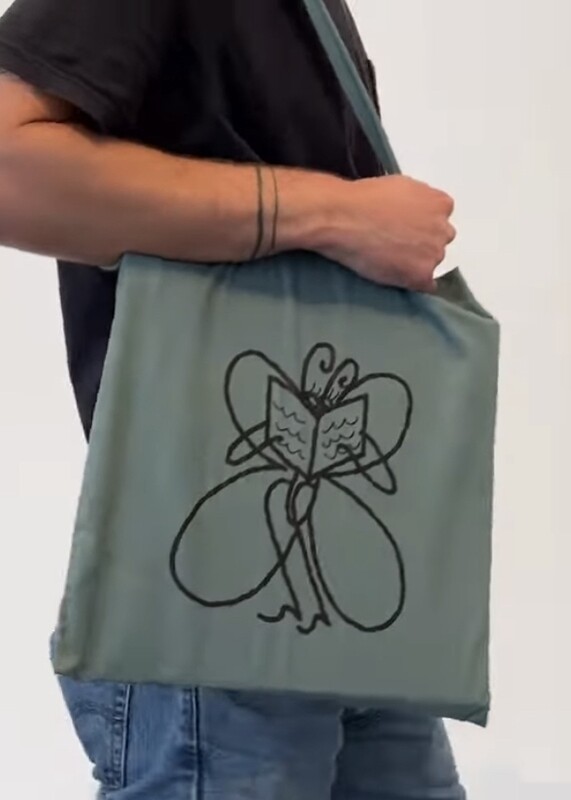 Nadya Isabella: tote