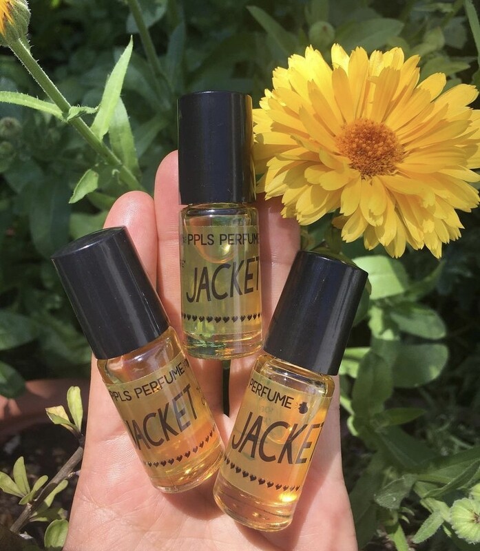 Gabi Dao: PPLS PERFUME