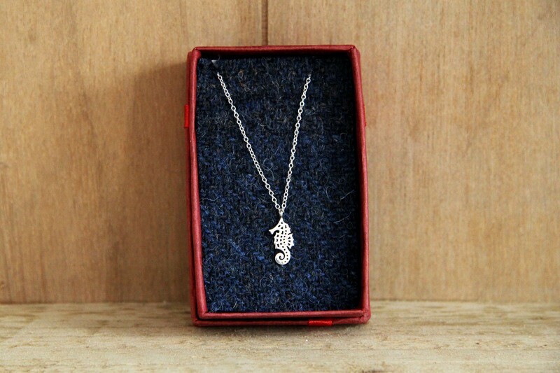 seahorse necklace
