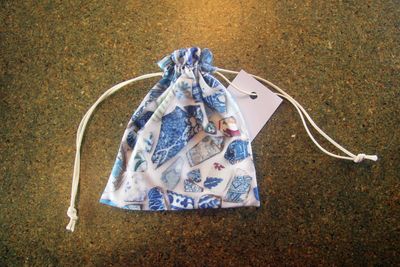 pottery pouch (white)