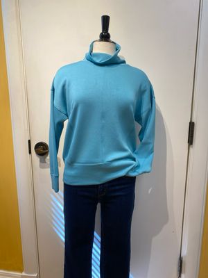 L/S Funnel Neck Top
