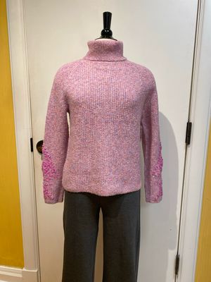 L/S Turtleneck Sweater w/Embroidery