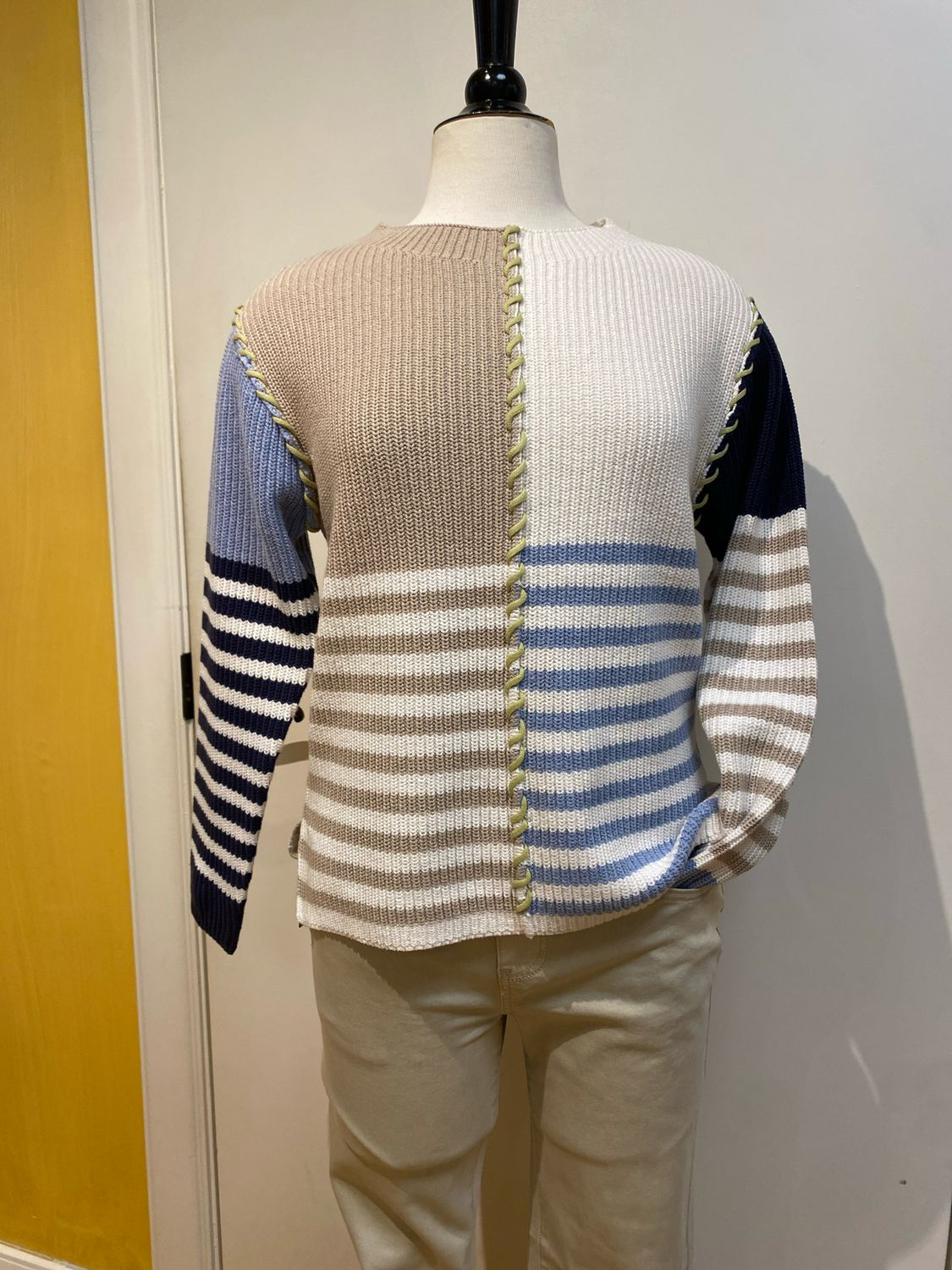 L/S Boatneck Sweater w/Stitch Detail