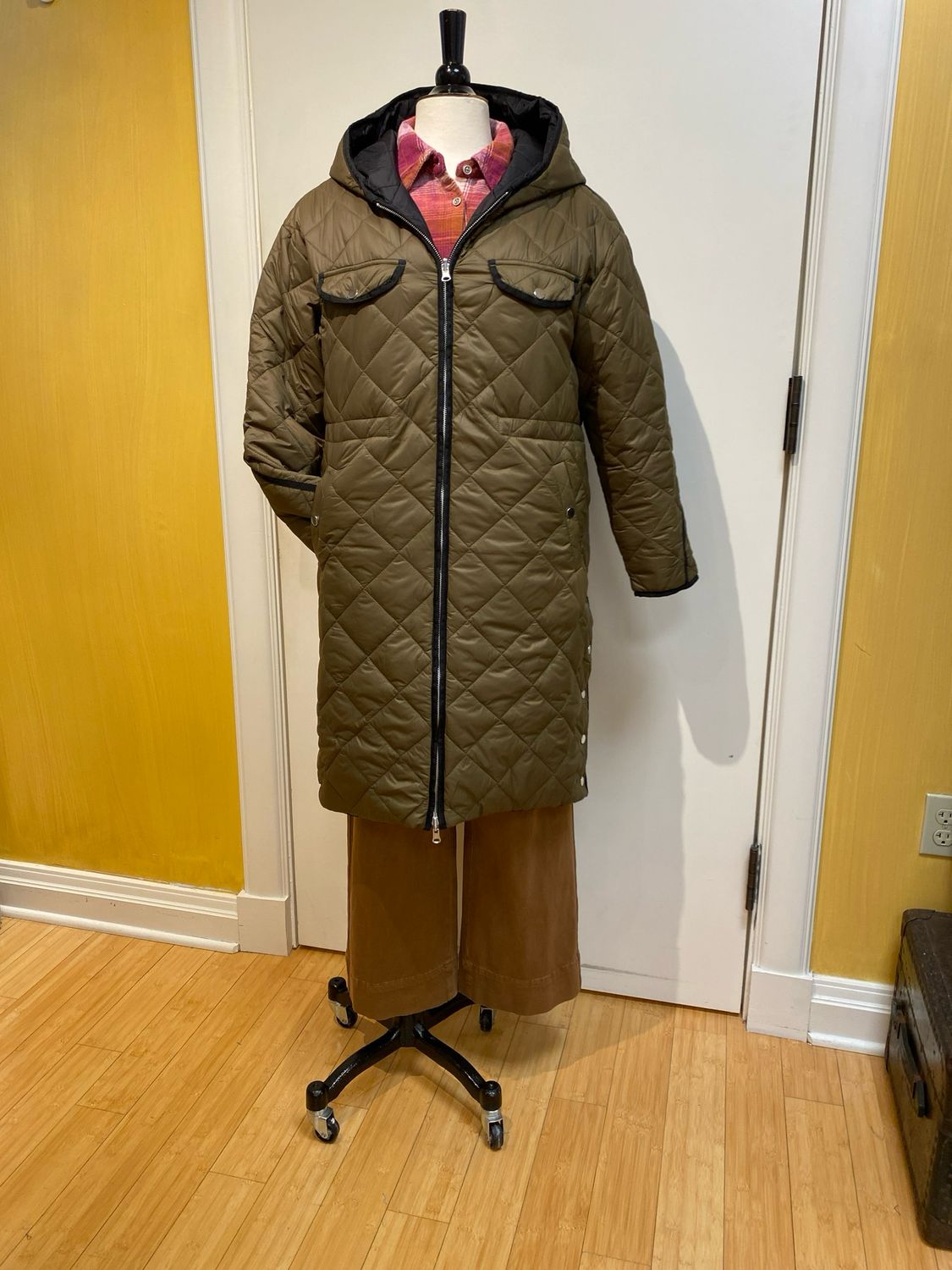 L/S Zip Front Reversible Puffer w/Hood